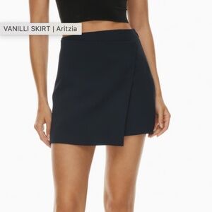 Aritzia Women's Navy Skirt